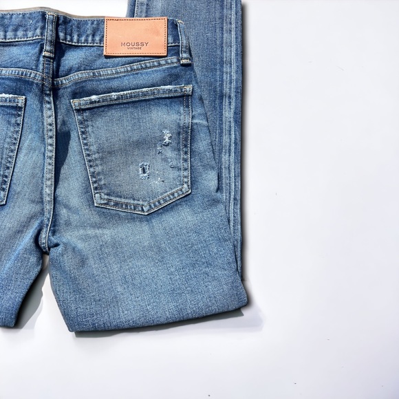 Moussy Vintage MV | Howa Distressed Paint Splatter Sewn Knee Patch Jeans - Picture 9 of 11